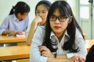 Thi tuyển sinh vào lớp 10 tại các trường THPT công lập ở Hà Nội và TP HCM: Hơn 160.000 sĩ tử